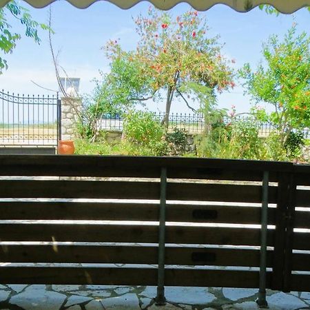Agrambeli Rooms & Apartments Lefkáda エクステリア 写真