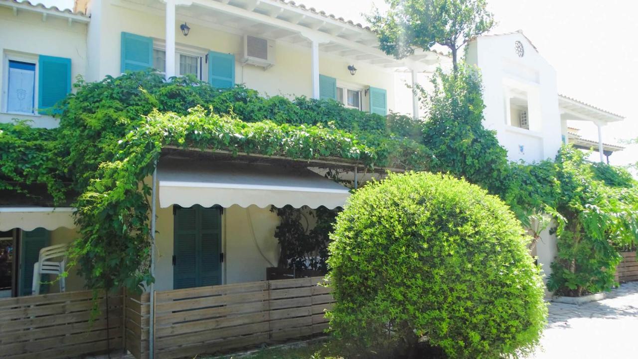 Agrambeli Rooms & Apartments Lefkáda エクステリア 写真