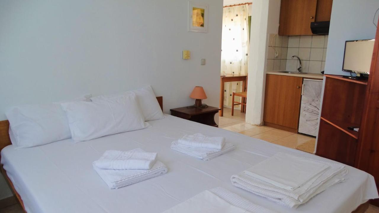 Agrambeli Rooms & Apartments Lefkáda エクステリア 写真