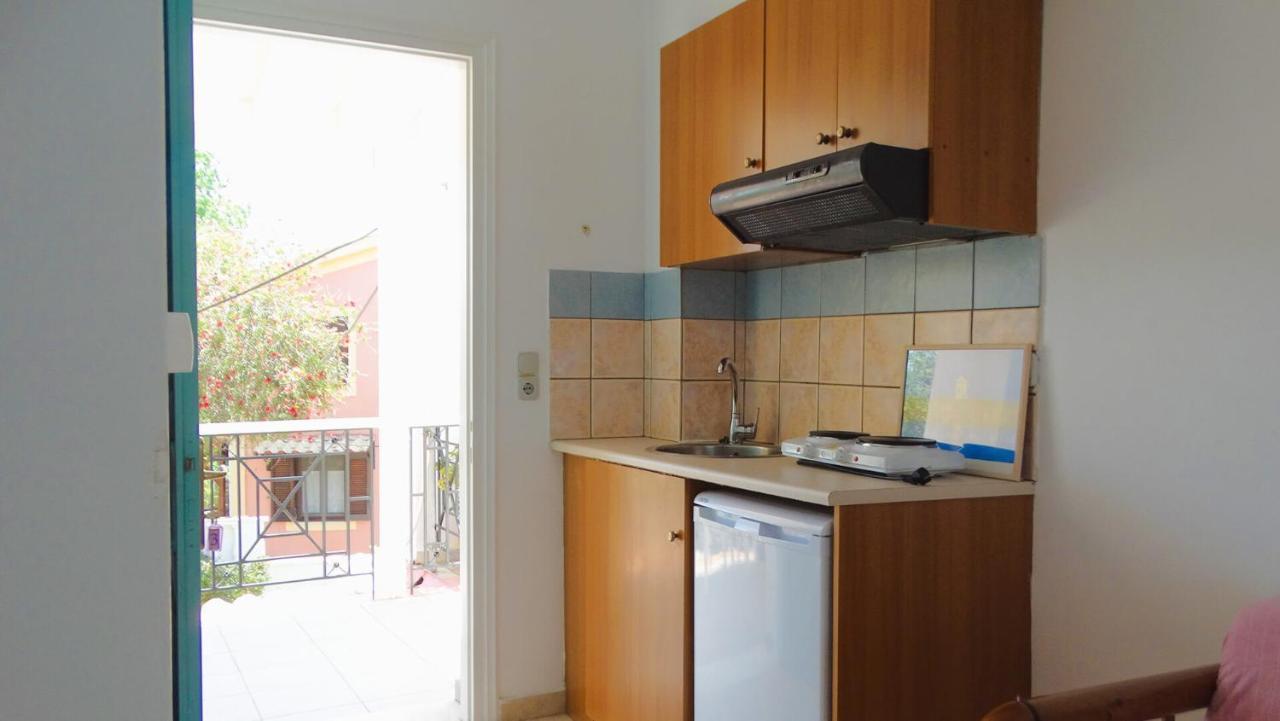Agrambeli Rooms & Apartments Lefkáda エクステリア 写真