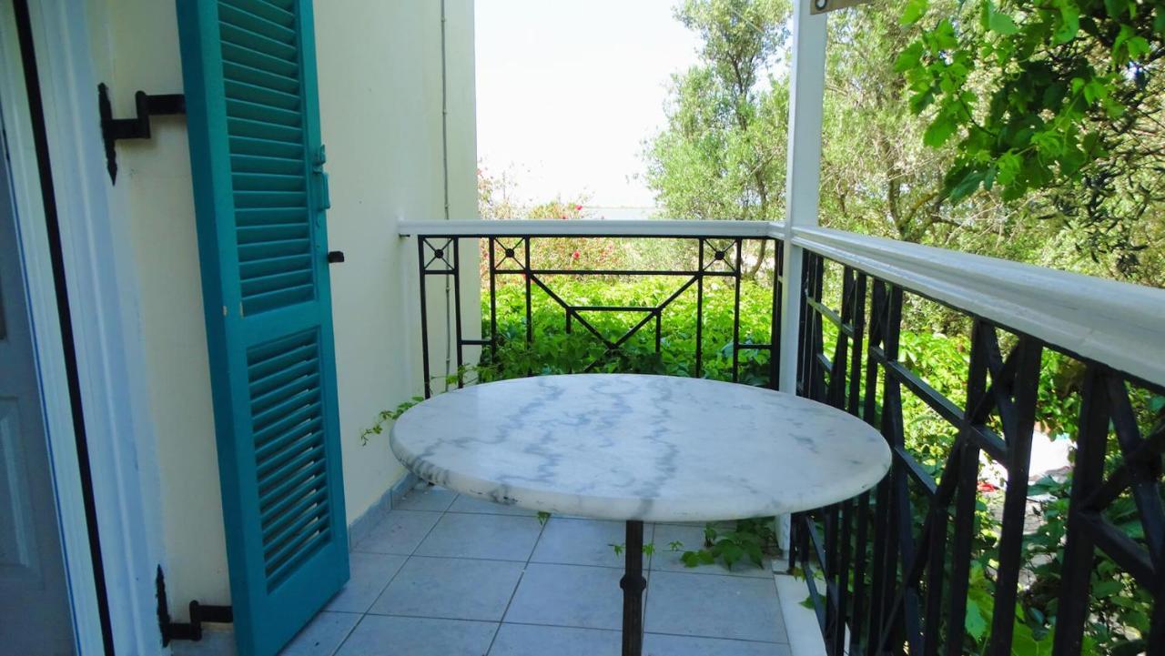 Agrambeli Rooms & Apartments Lefkáda エクステリア 写真
